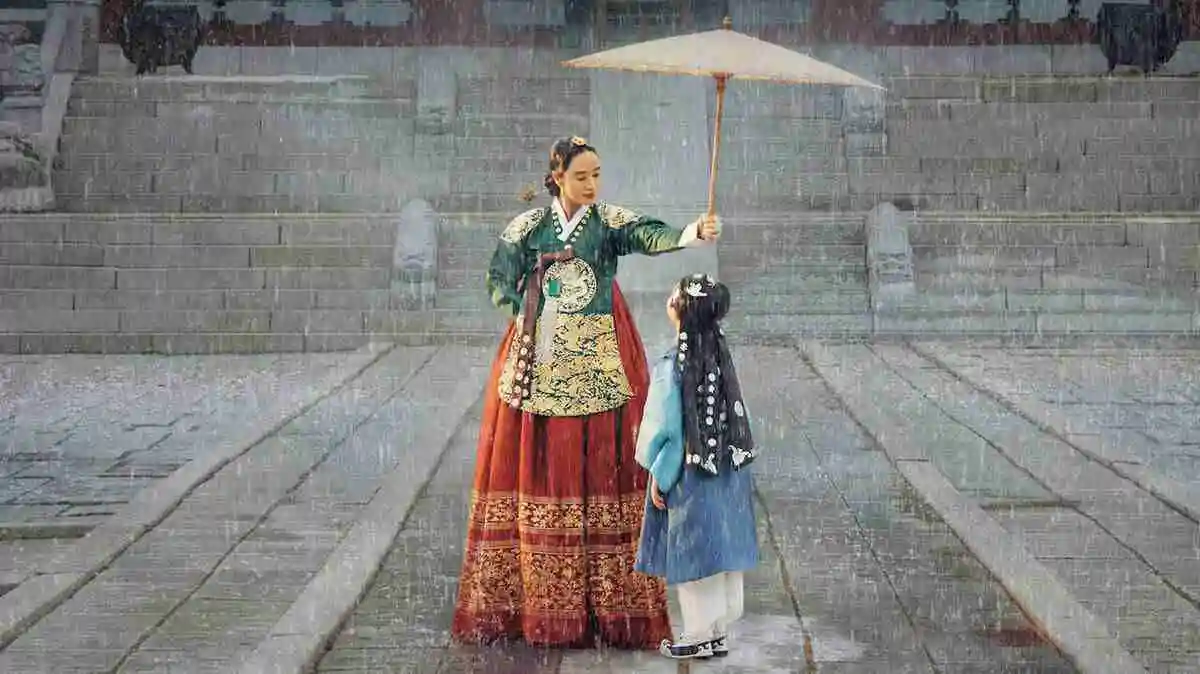 Under the Queen's Umbrella kdrama Netflix 2022